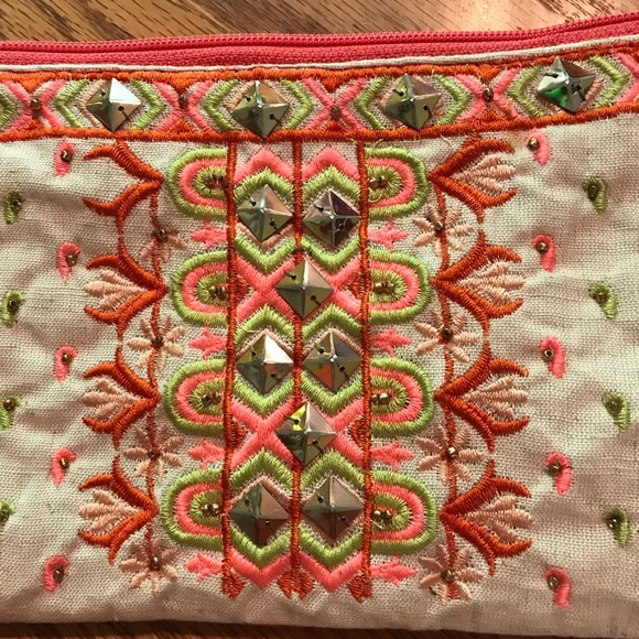 NWT Peach & Cream Quilted & Studded Cosmetic Bag - Picture 6 of 16